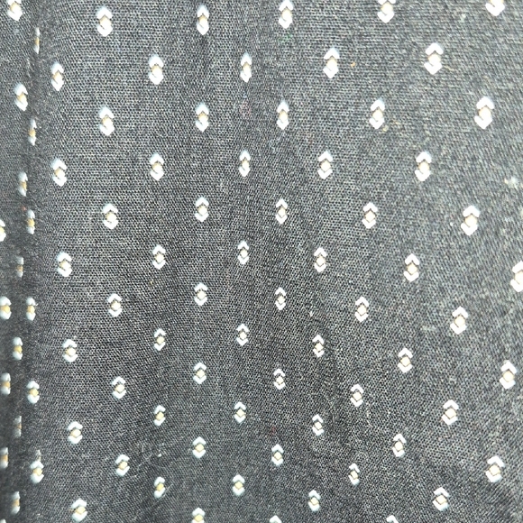 Black and White Patterned Button-Up Shirt - Picture 3 of 4